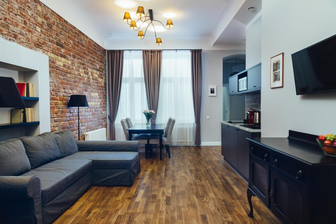 Sherlock Art Hotel Riga Bagian luar foto