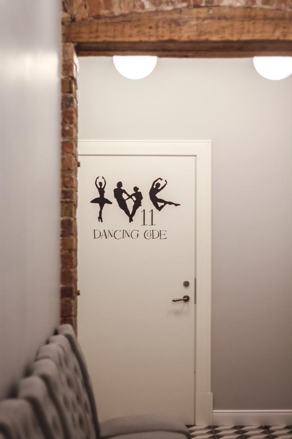 Sherlock Art Hotel Riga Bagian luar foto