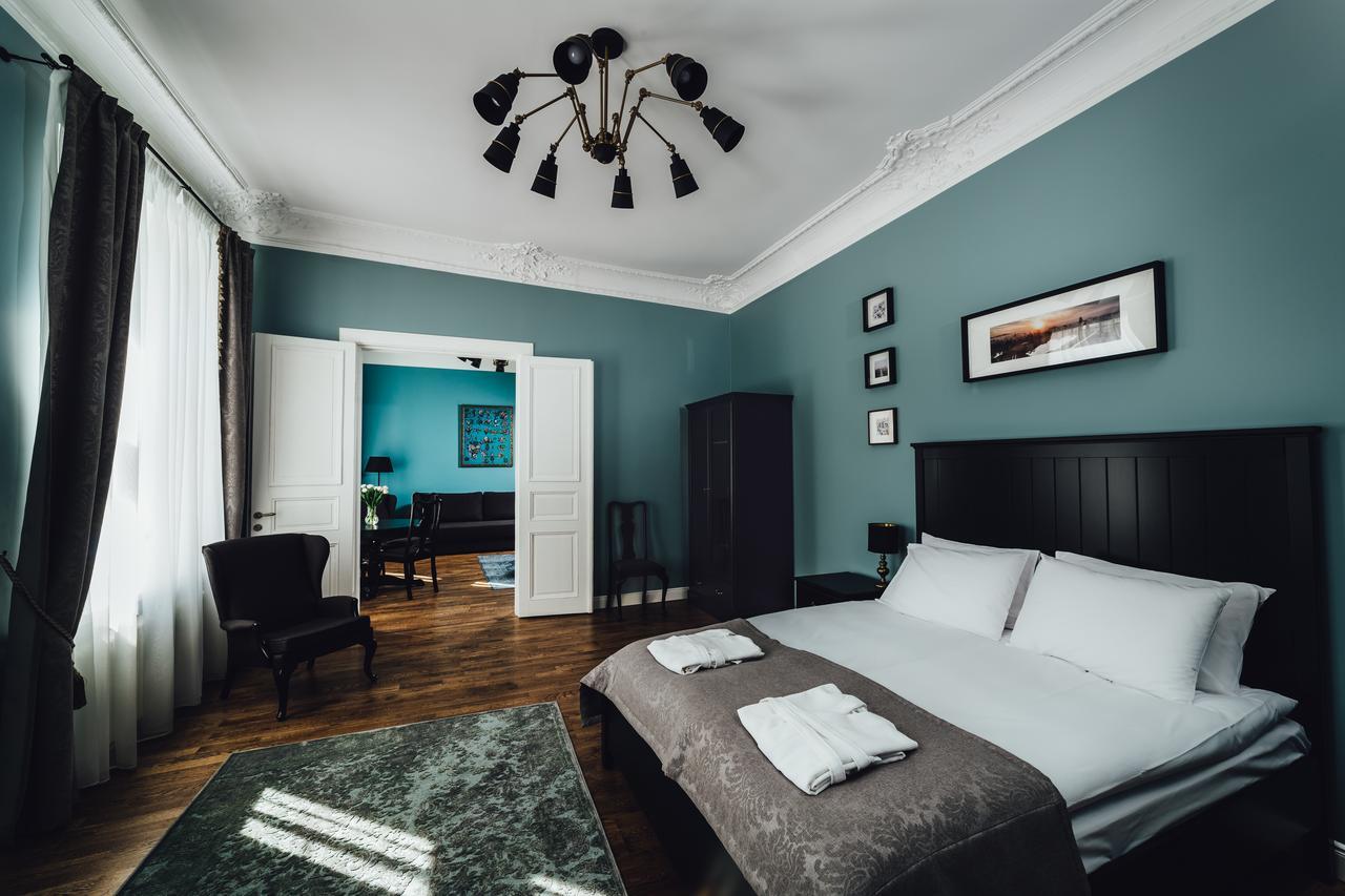 Sherlock Art Hotel Riga Bagian luar foto