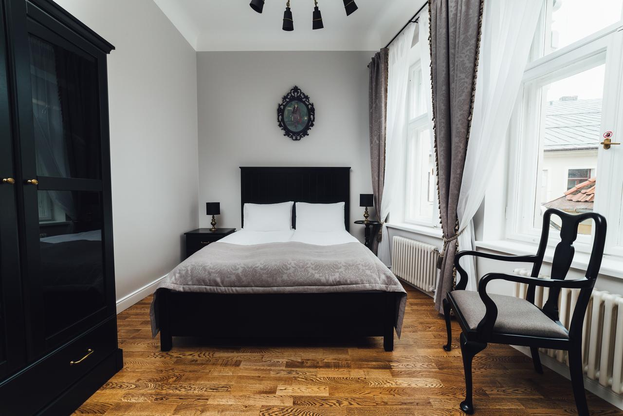 Sherlock Art Hotel Riga Bagian luar foto